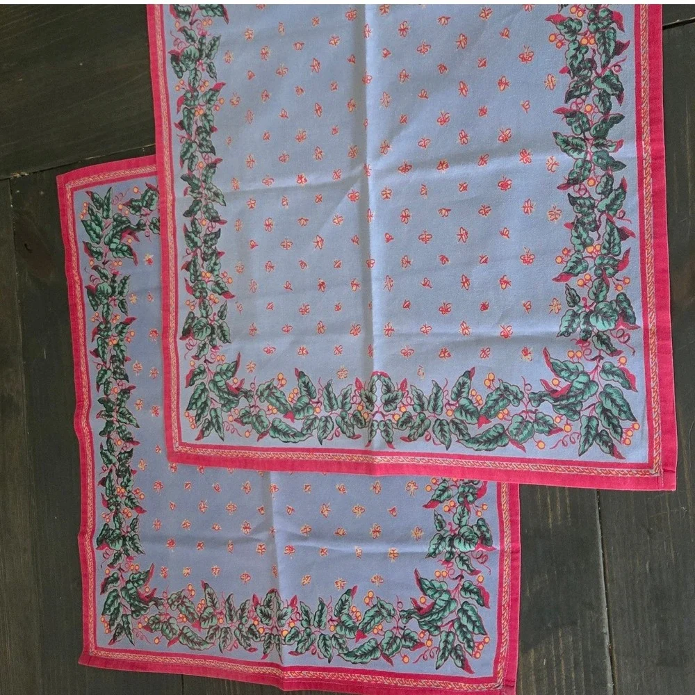 Williams and Sonoma Napkins Placemats 20 x 18 Christmas Holidays Vintage Cotton